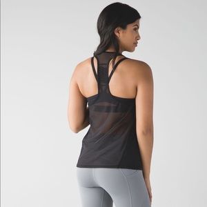 Lululemon Sunshine salutation tank (Black) size 4